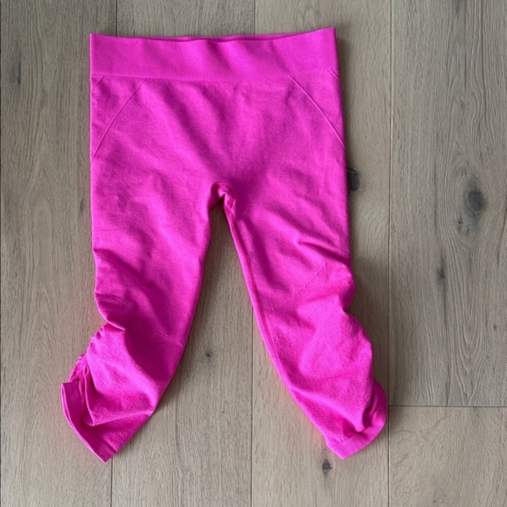 Ivivva Size 14 Hot Pink Girls Leggings with ruched bottom